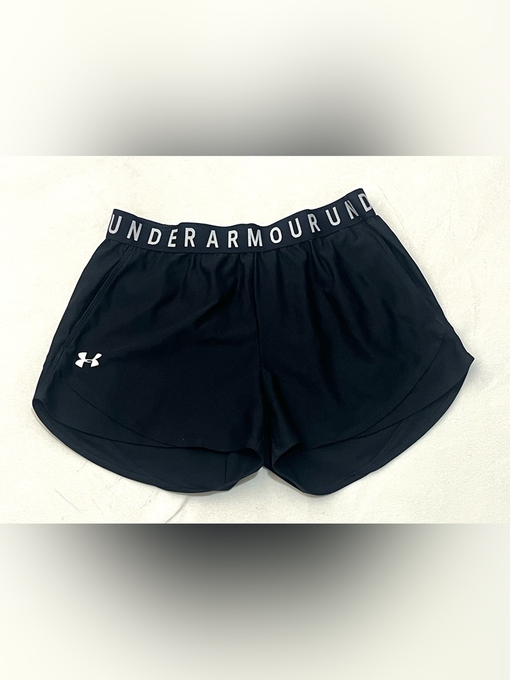 Under Armour Women’s Black Performance Running Shorts White Logo Size Medium